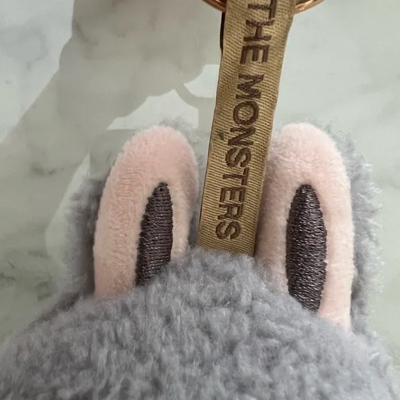 Authentic The Monsters Macaroon- Sesame Bean - Picture 7 of 16